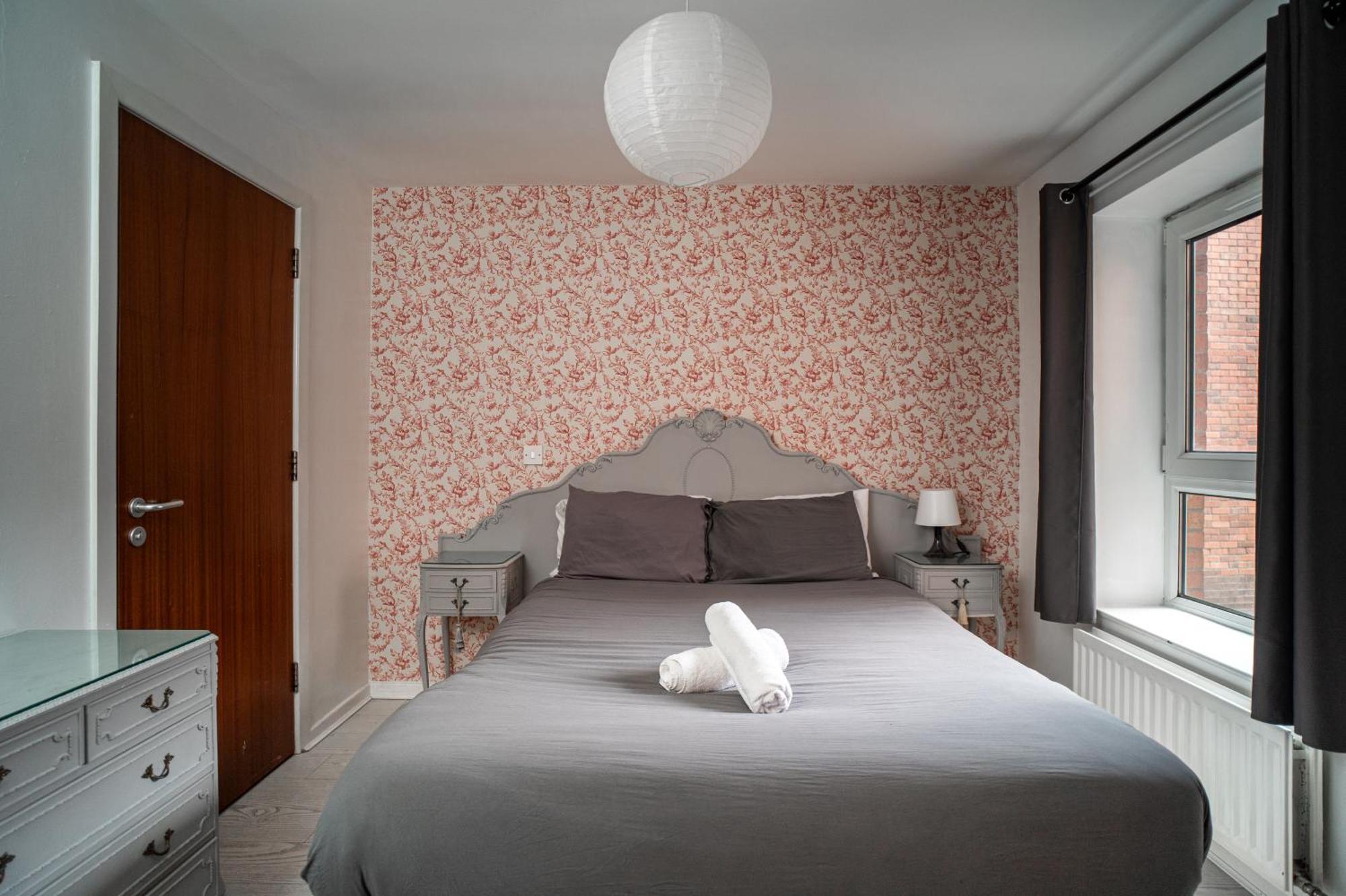 3 Bedroom Central Apartment In Belfast City Centre المظهر الخارجي الصورة