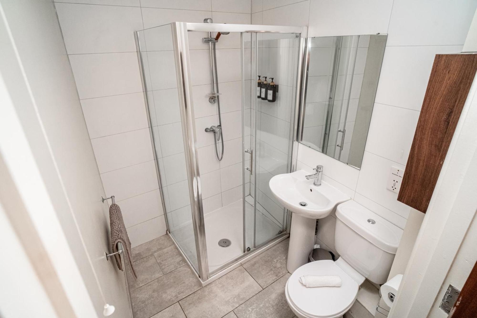 3 Bedroom Central Apartment In Belfast City Centre المظهر الخارجي الصورة